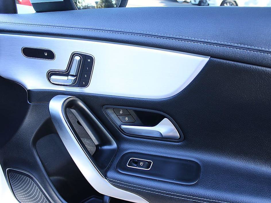 Used 2020 Mercedes-Benz CLA 250 4MATIC image 21
