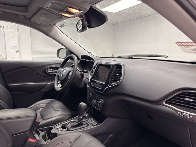 Used 2021 Jeep Cherokee Limited image 10