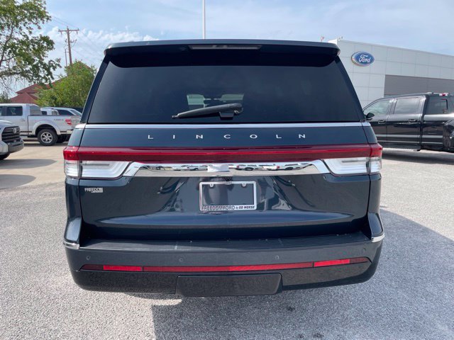 Used 2024 Lincoln Navigator L Reserve AWD/4WD image 6