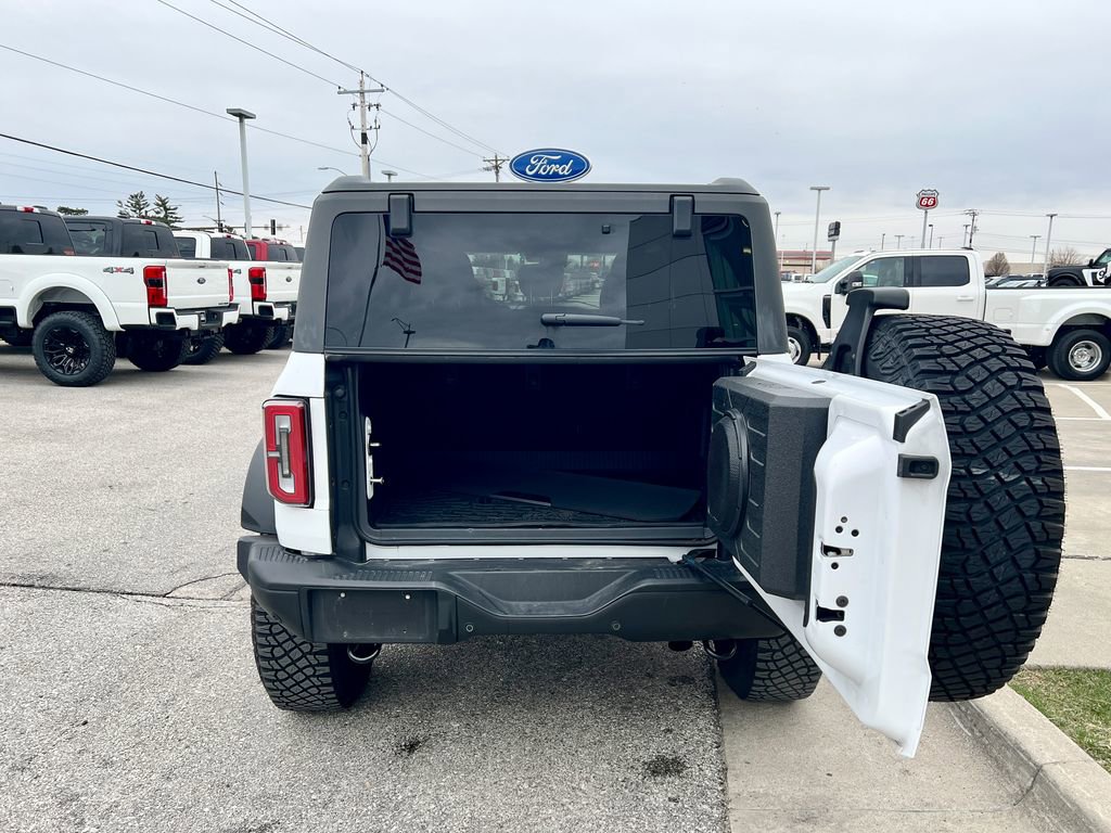 Used 2023 Ford Bronco Badlands w/ Sasquatch Package image 17