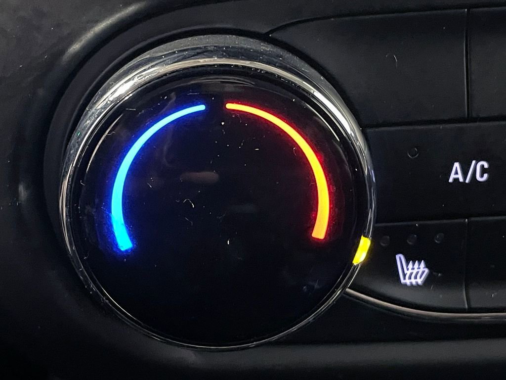 Used 2022 Chevrolet TrailBlazer LT image 30