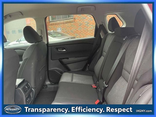 Certified 2025 Nissan Rogue SV image 12