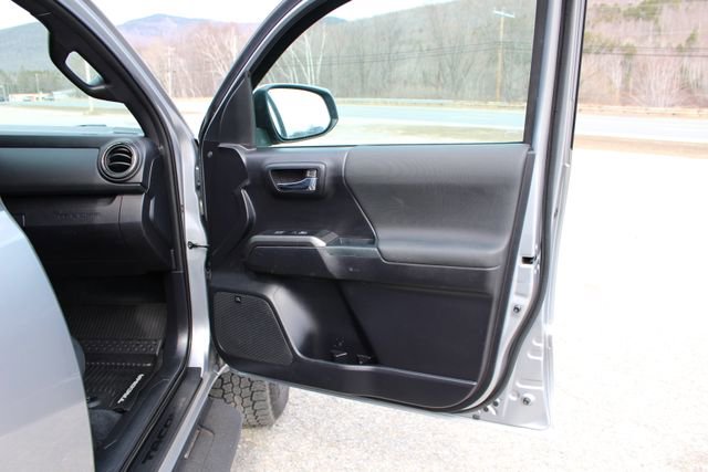 Used 2020 Toyota Tacoma TRD Sport w/ TRD Premium Sport Package image 54