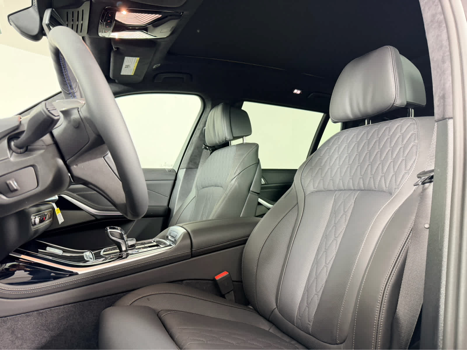 New 2026 BMW ALPINA XB7 AWD/4WD image 11