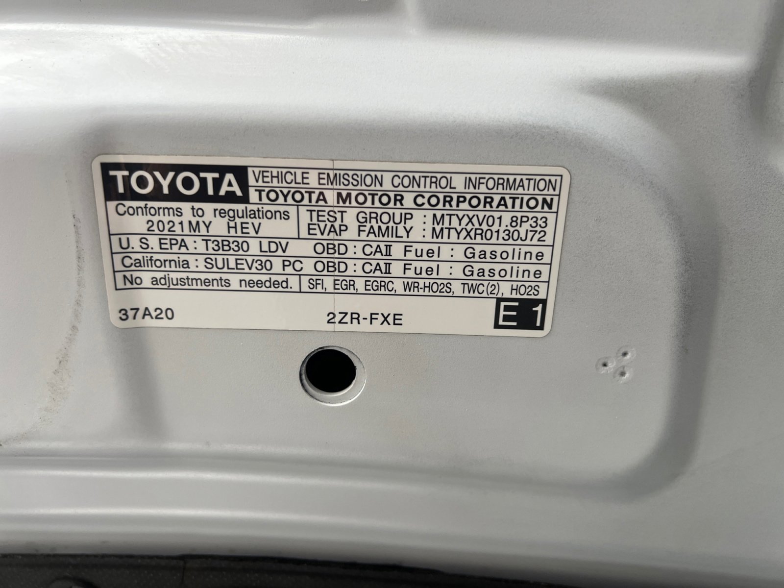 Used 2021 Toyota Prius LE w/ Carpet Mat Package (TMS) image 22
