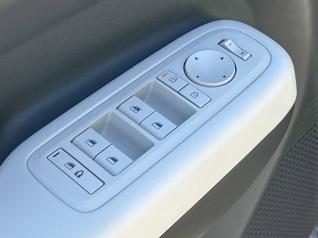 New 2026 Hyundai Santa Fe SE image 15