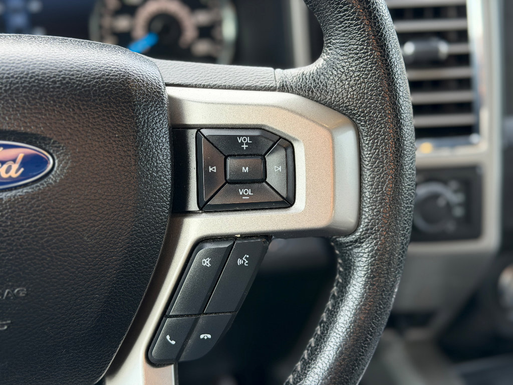 Used 2015 Ford F150 Lariat w/ Equipment Group 502A Luxury image 10