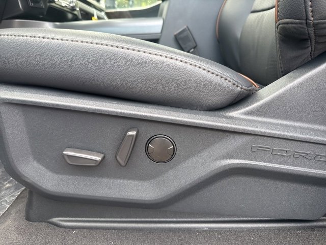 New 2025 Ford F250 Lariat w/ Chrome Package image 11