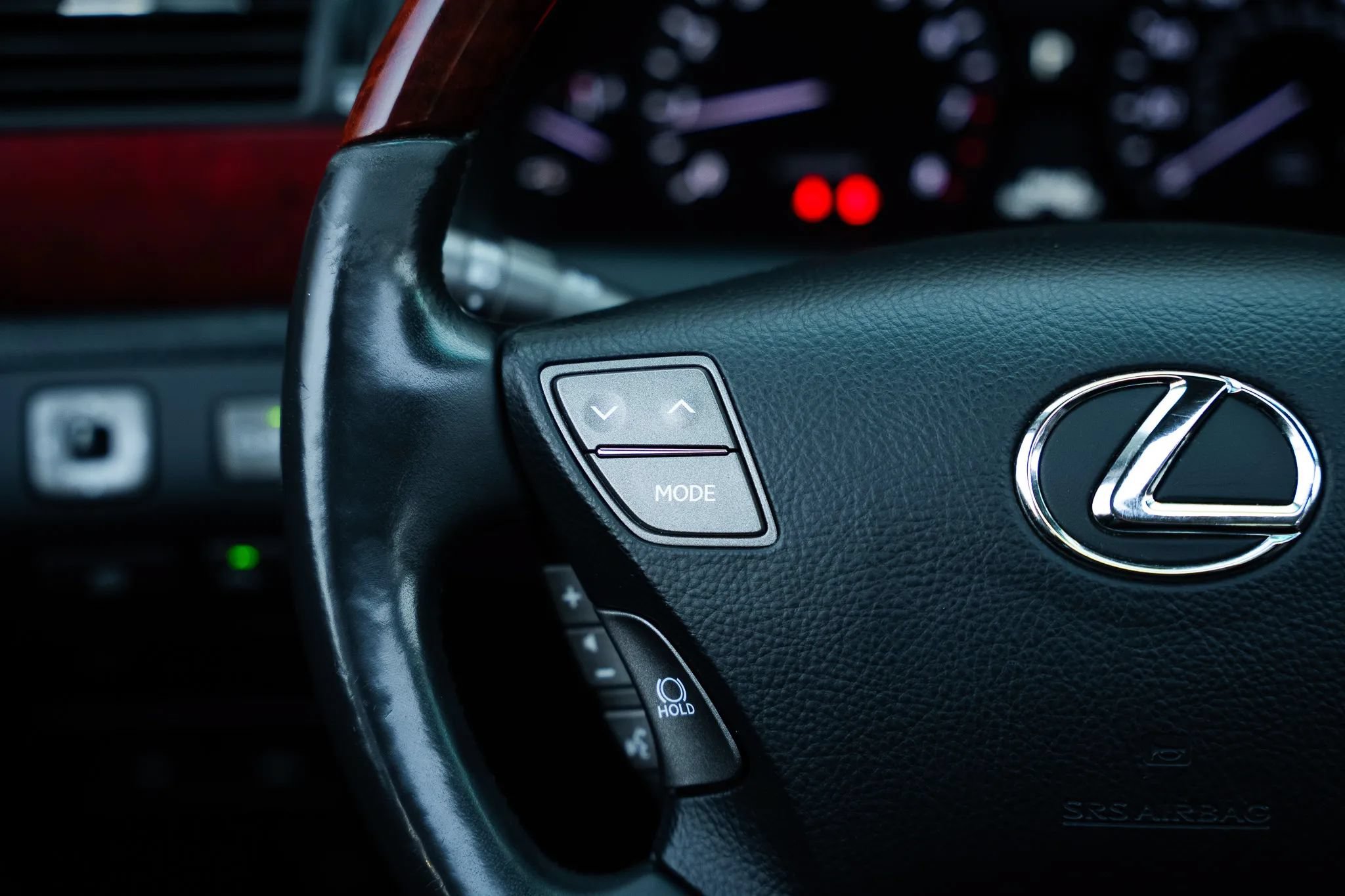Used 2008 Lexus LS 460 RWD image 41