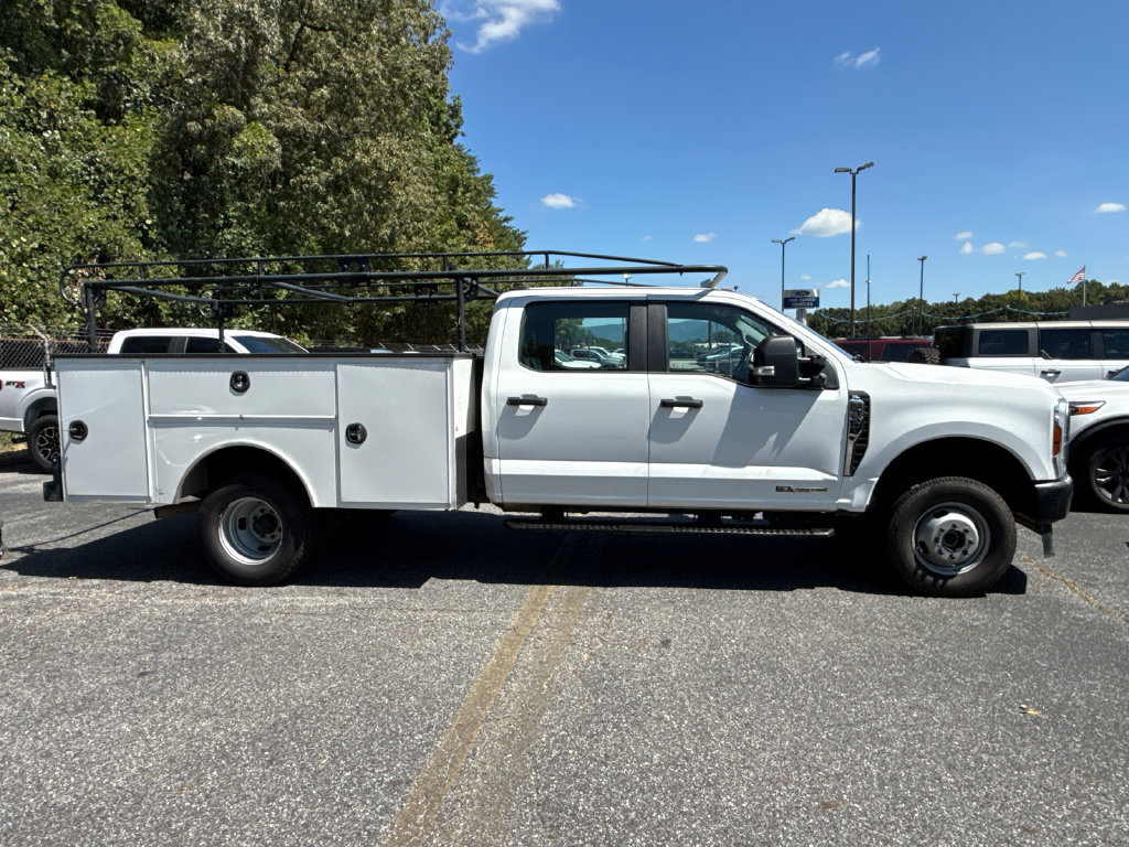 Used 2024 Ford F350 XL AWD/4WD image 8