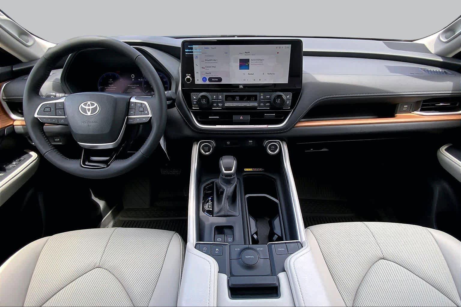 Used 2026 Toyota Grand Highlander FWD image 16