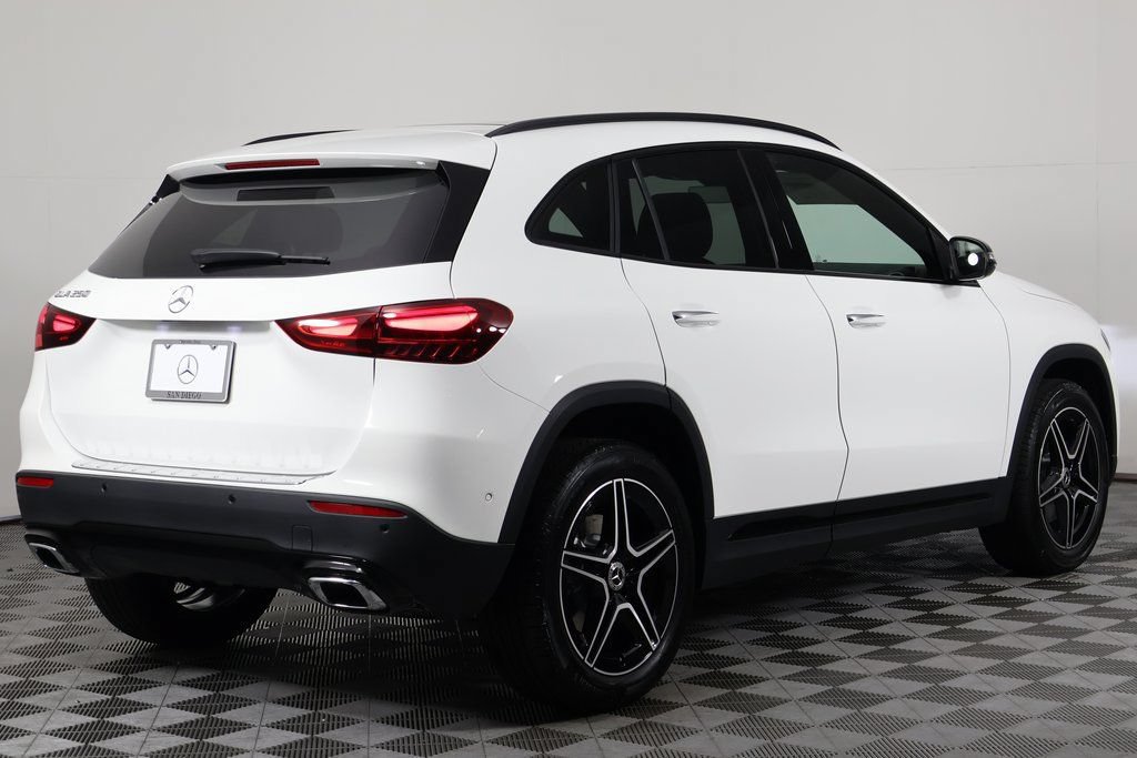 New 2026 Mercedes-Benz GLA 250 image 2
