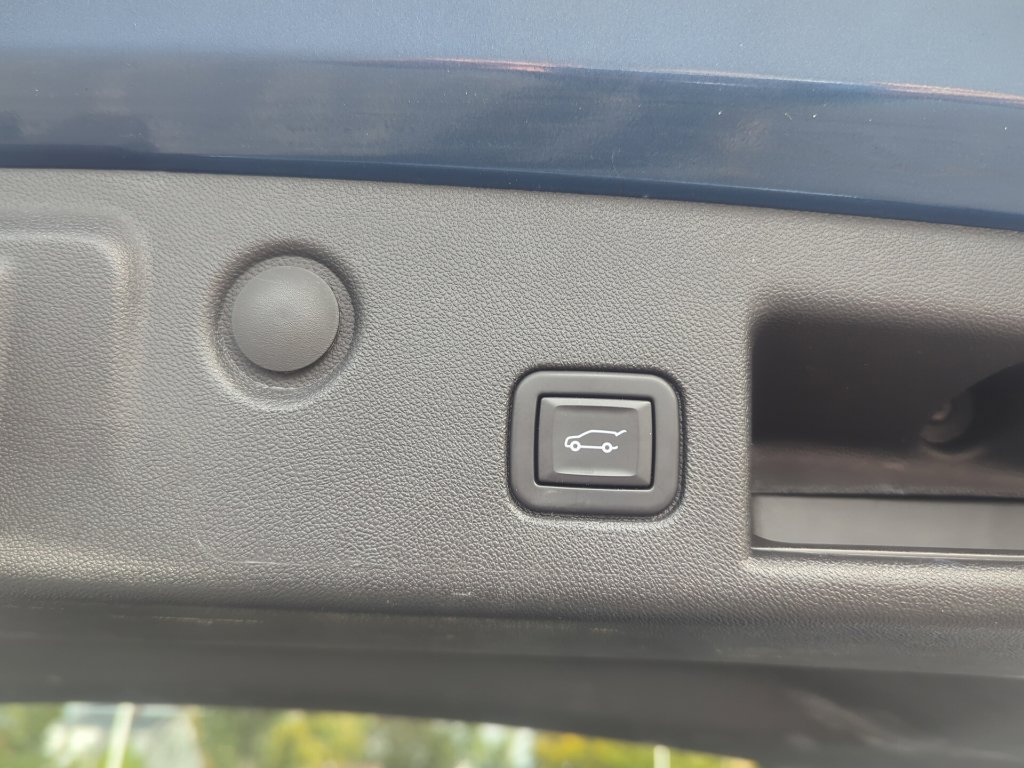 Certified 2024 Chevrolet Equinox RS AWD/4WD image 18