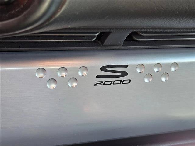 Used 2004 Honda S2000 image 11
