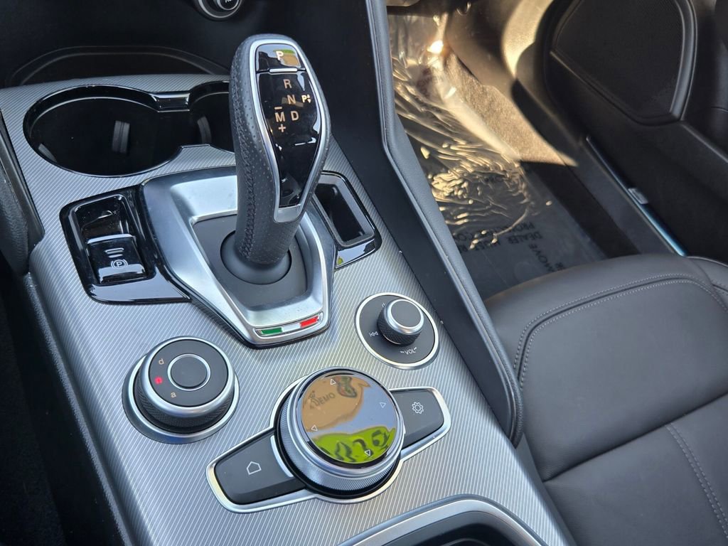 New 2025 Alfa Romeo Giulia w/ Driving Assist Package image 12