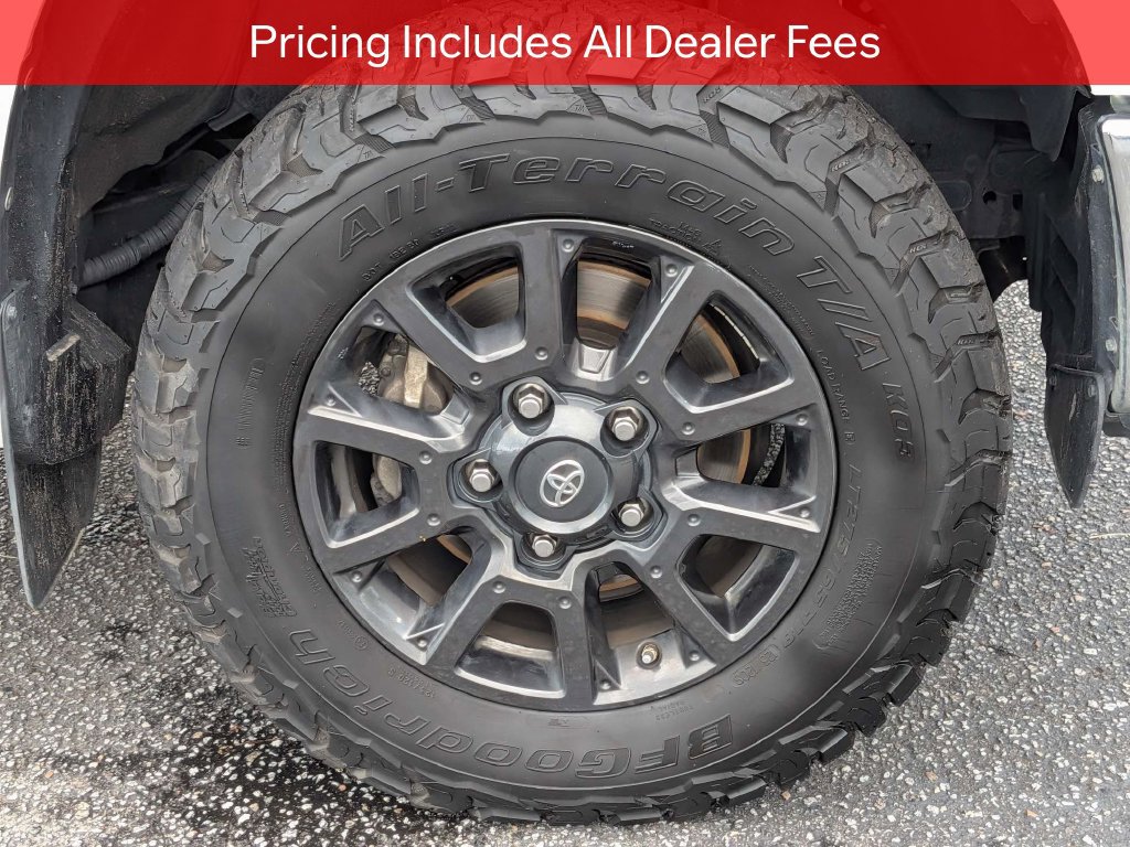 Used 2021 Toyota Tundra SR5 w/ SR5 Upgrade Package AWD/4WD image 12