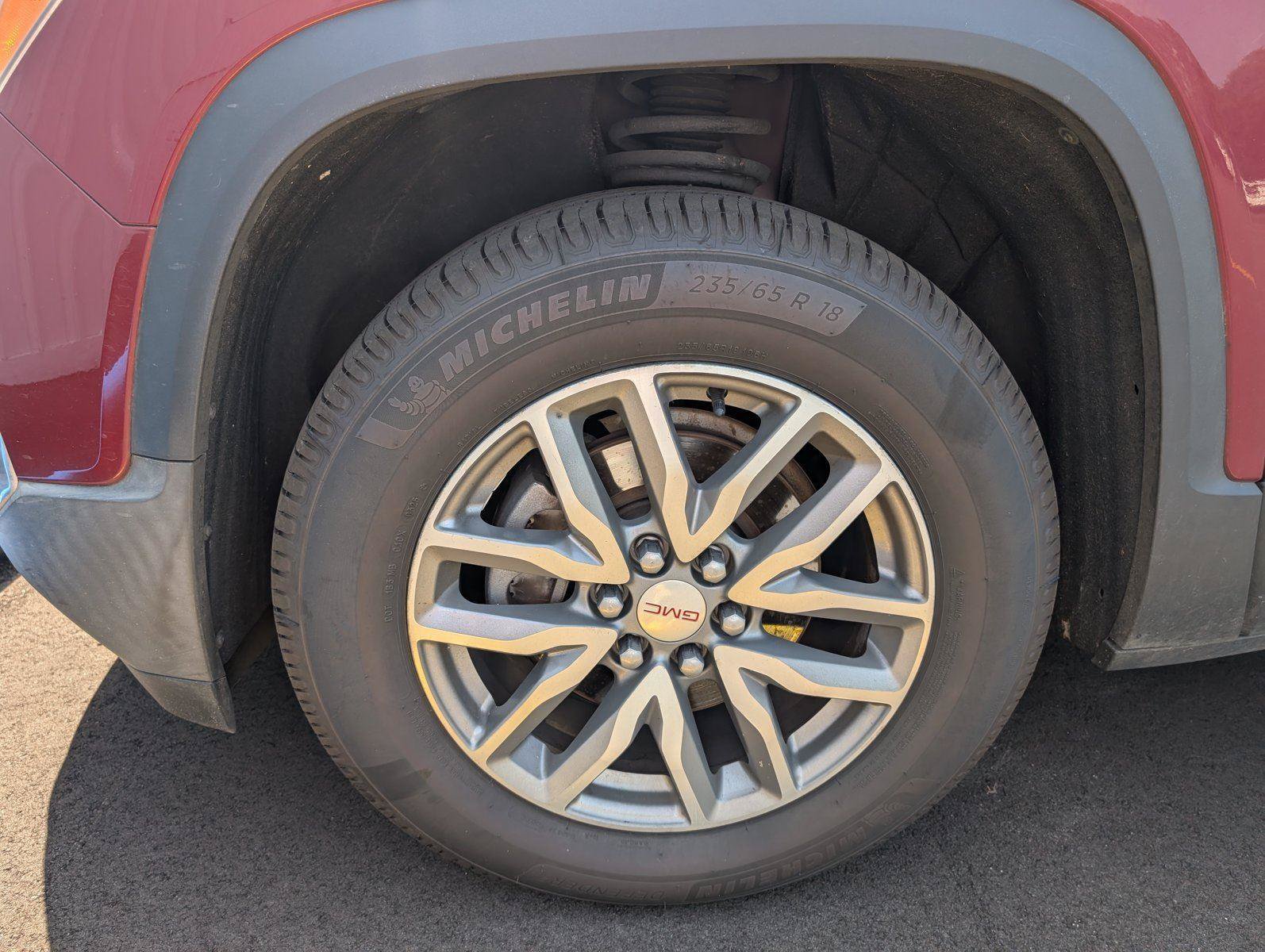 Used 2018 GMC Acadia SLE FWD image 9