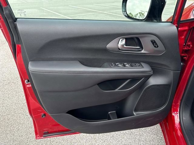New 2026 Chrysler Pacifica Select image 21