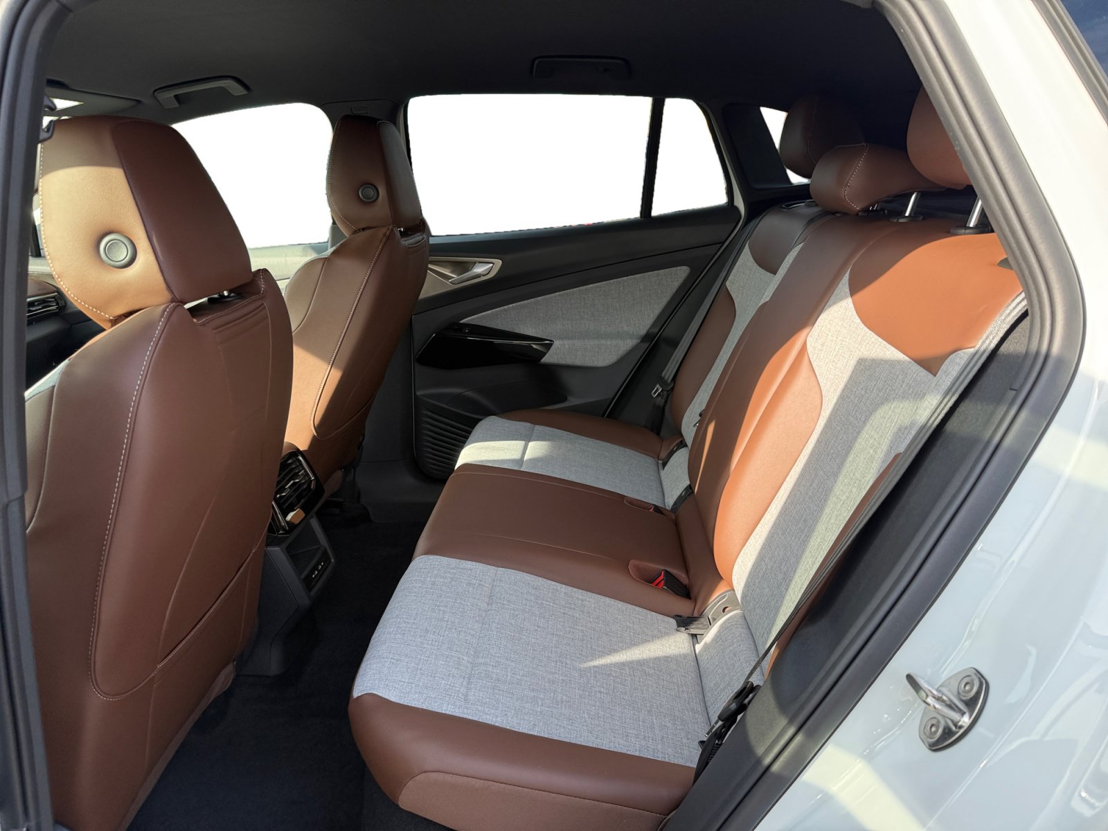 New 2026 Volkswagen ID.4 Pro RWD image 16
