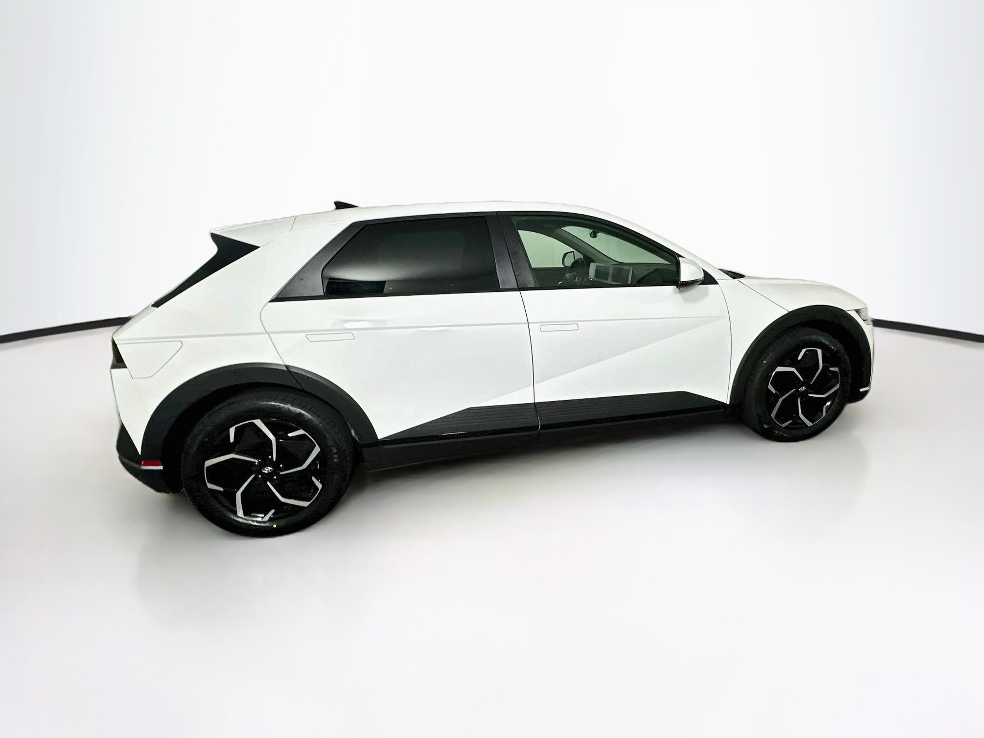 Used 2024 Hyundai Ioniq 5 SEL RWD image 10