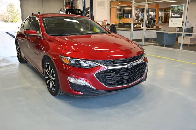 Used 2024 Chevrolet Malibu RS w/ LPO, Floor Liner Package image 3