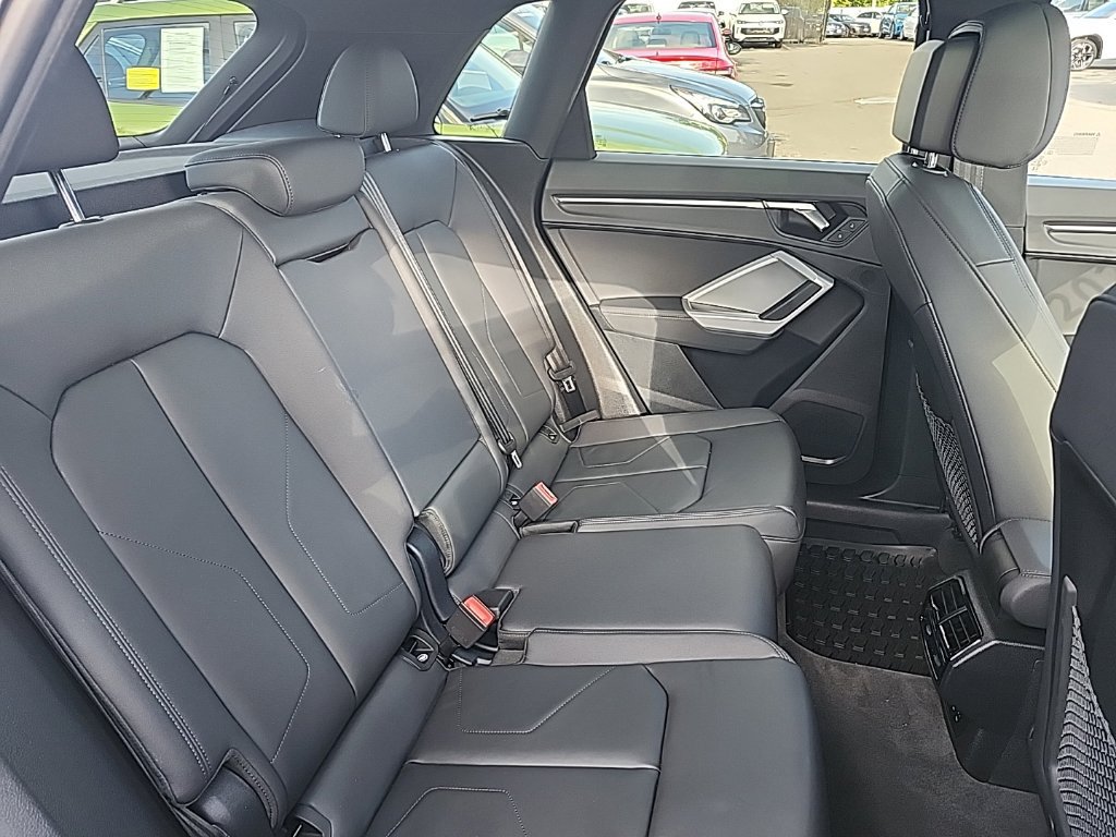 Used 2025 Audi Q3 2.0T Premium AWD/4WD image 10