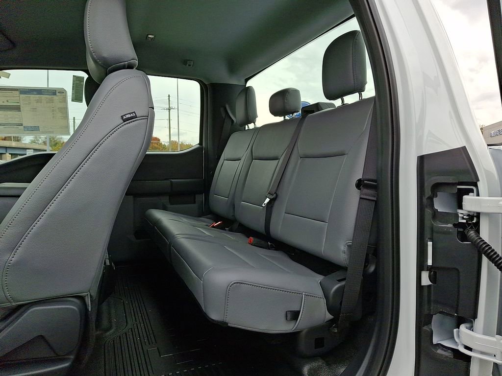 New 2026 Ford F250 XL w/ XL Chrome Package image 5