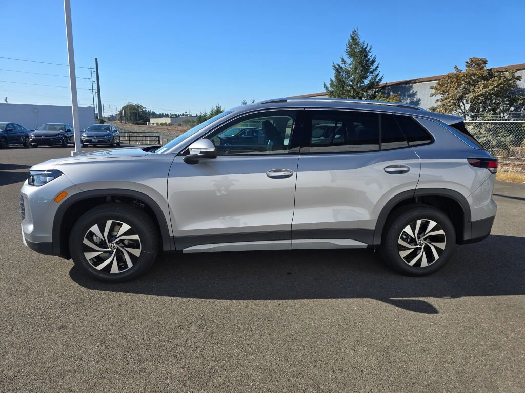 New 2025 Volkswagen Tiguan S image 7