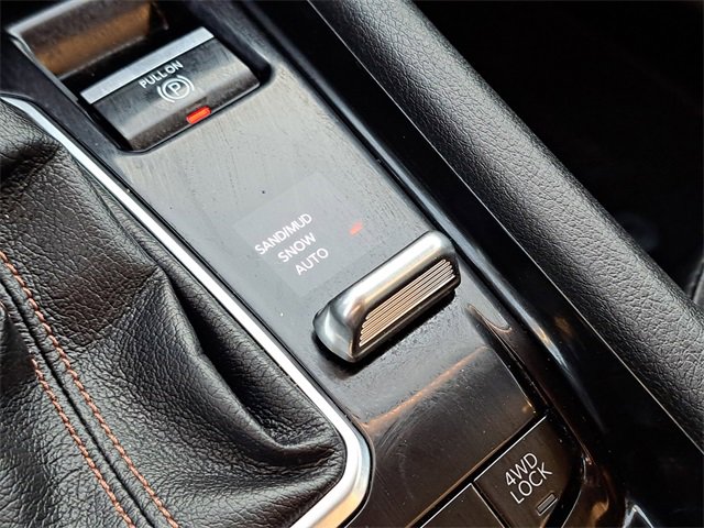 Used 2022 Jeep Compass Limited image 9