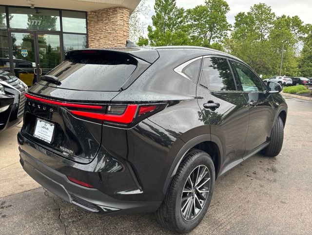 Used 2024 Lexus NX 350h AWD image 3
