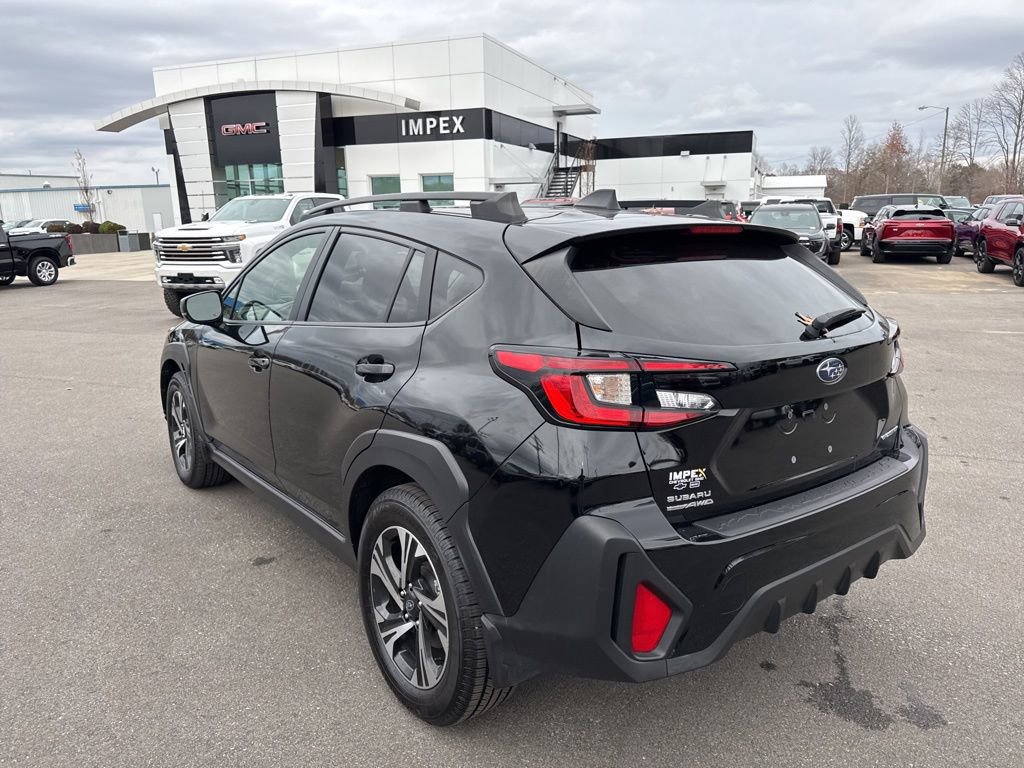 Used 2024 Subaru Crosstrek 2.0i Premium image 3