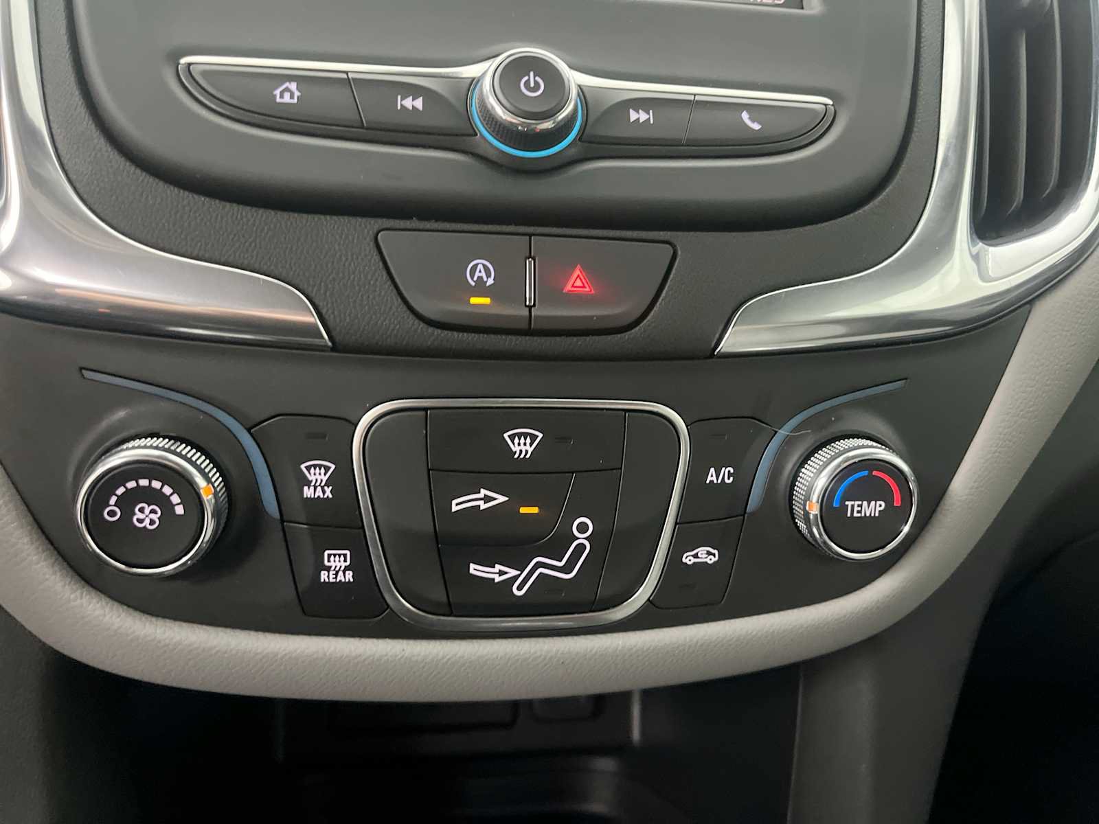 Used 2024 Chevrolet Equinox LS w/ LS Convenience Package AWD/4WD image 22