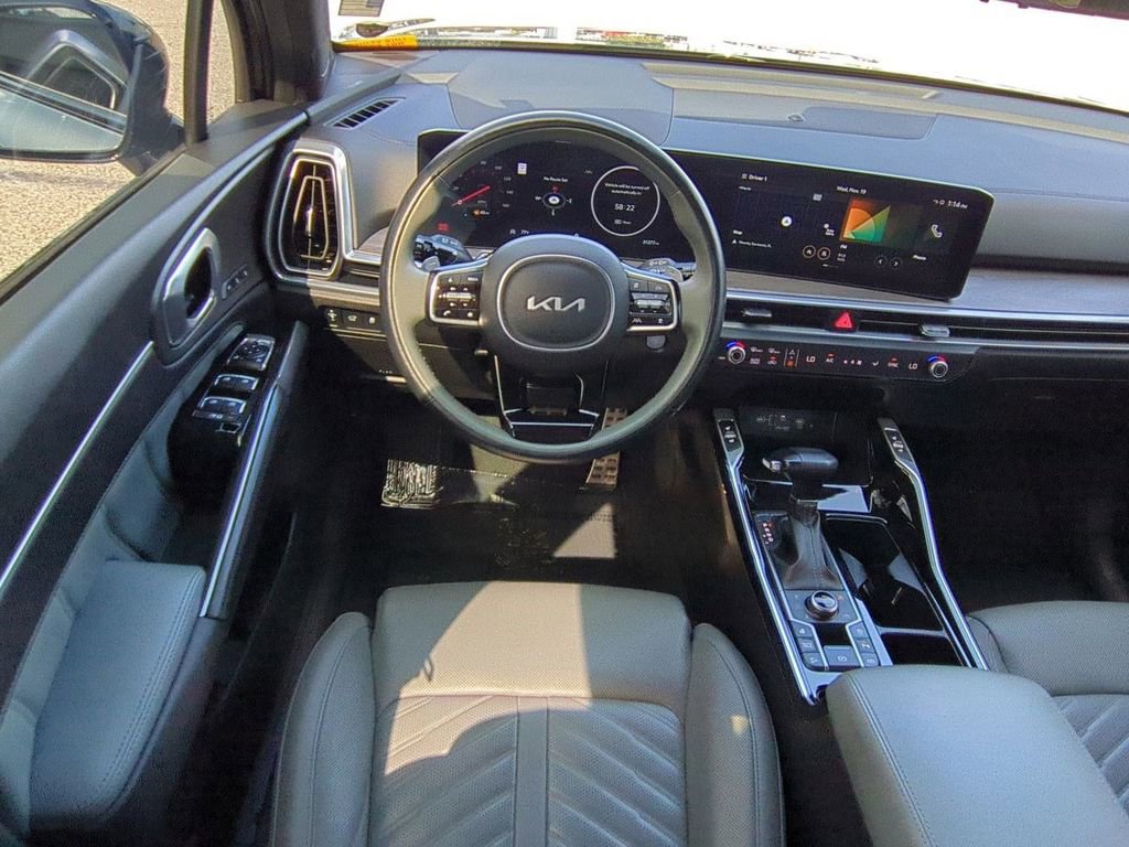 Used 2024 Kia Sorento SX Prestige w/ Sage Leather Package image 16