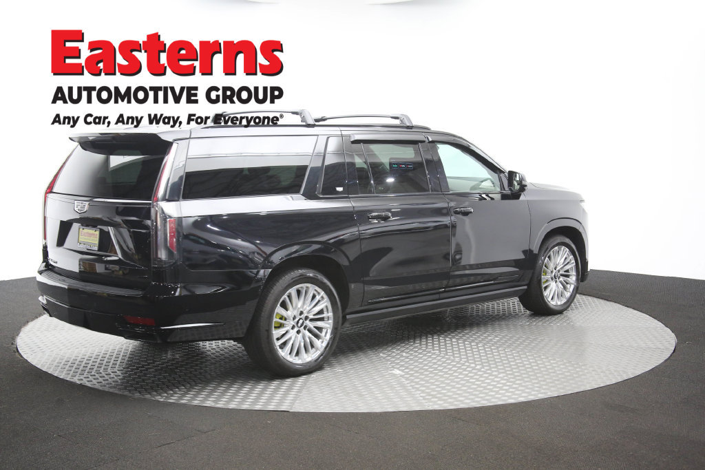 Used 2024 Cadillac Escalade ESV Sport Platinum w/ LPO, ONYX Package AWD/4WD image 50