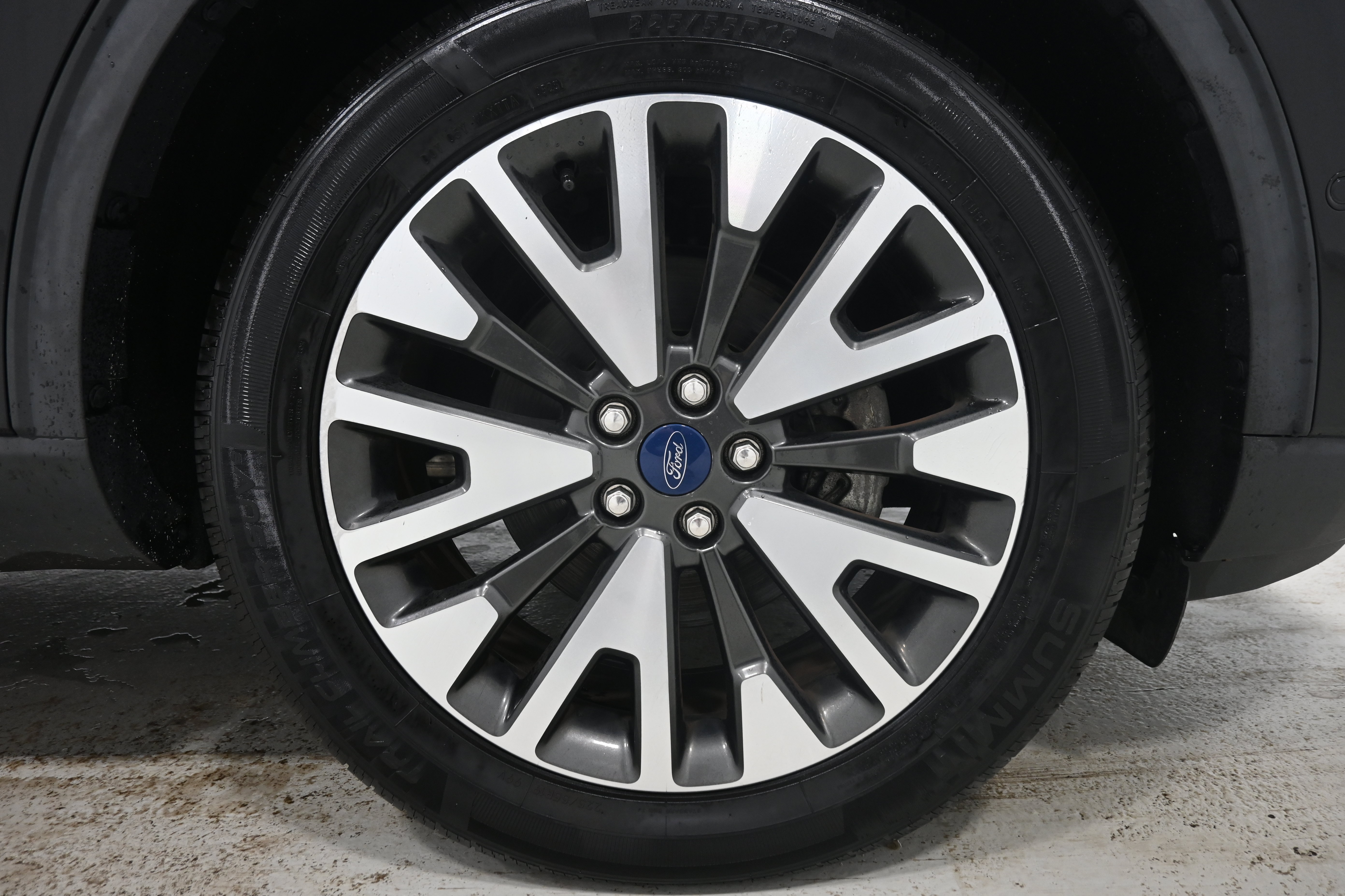 Used 2020 Ford Escape Titanium AWD/4WD image 38