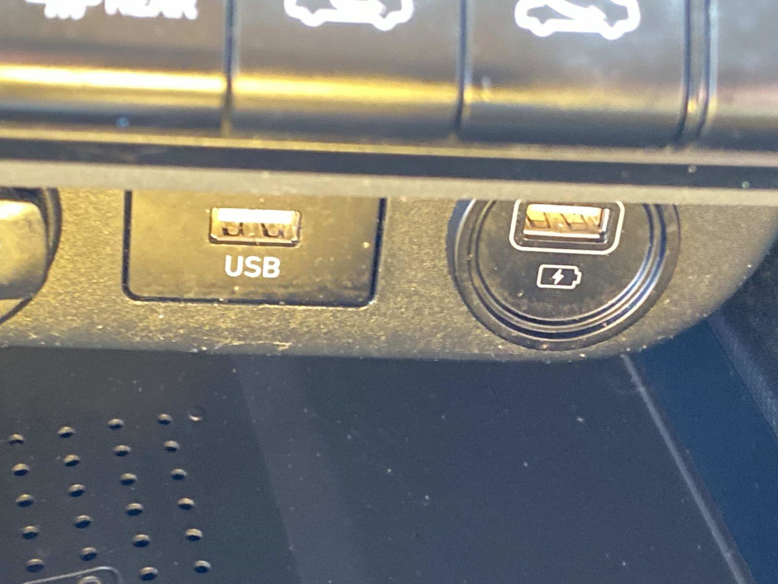 Used 2022 Hyundai Elantra SEL w/ Convenience Package image 23