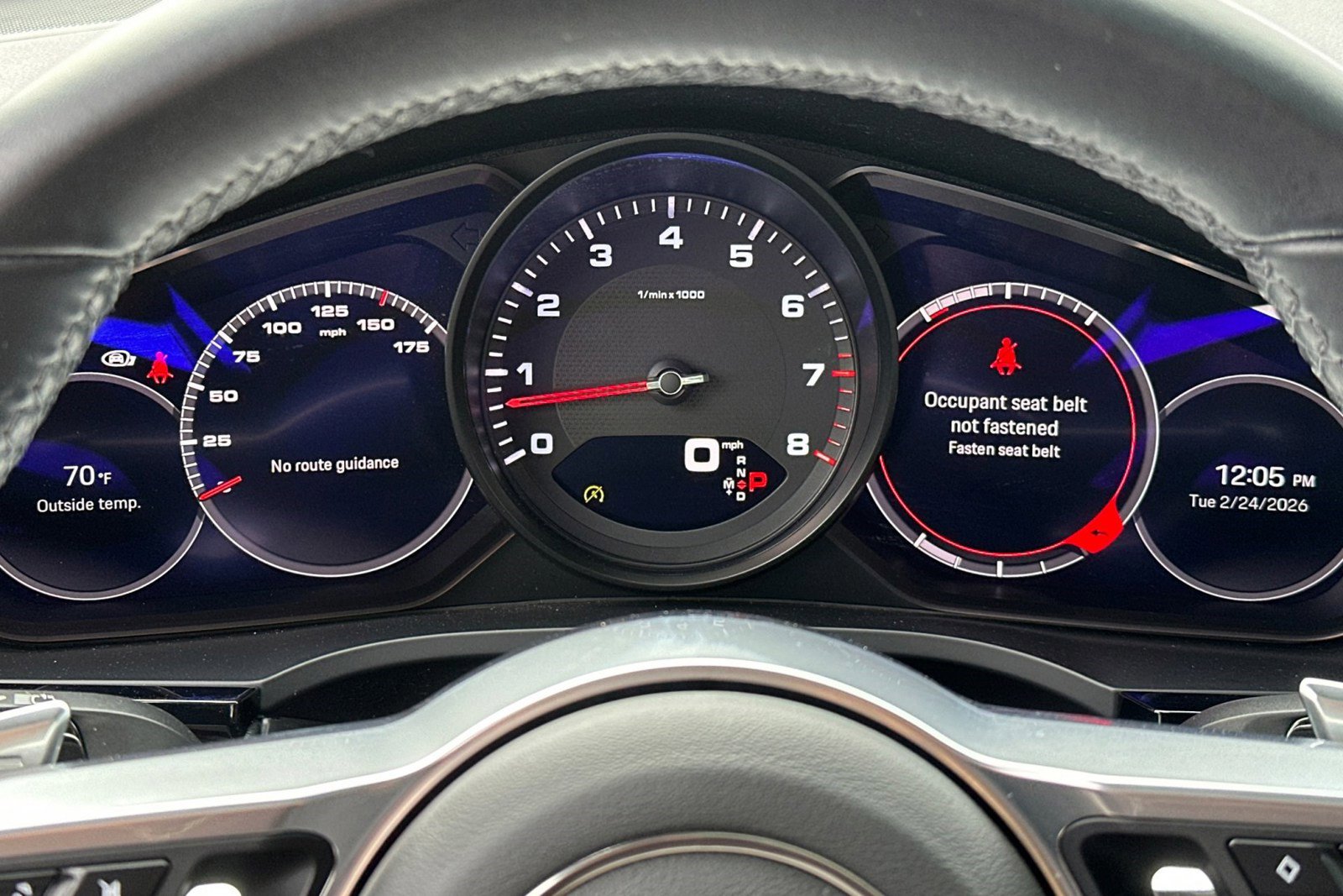 Used 2023 Porsche Cayenne Platinum Edition image 19