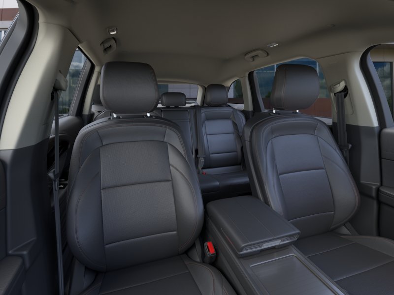 New 2026 Lincoln Nautilus Premier AWD/4WD image 10