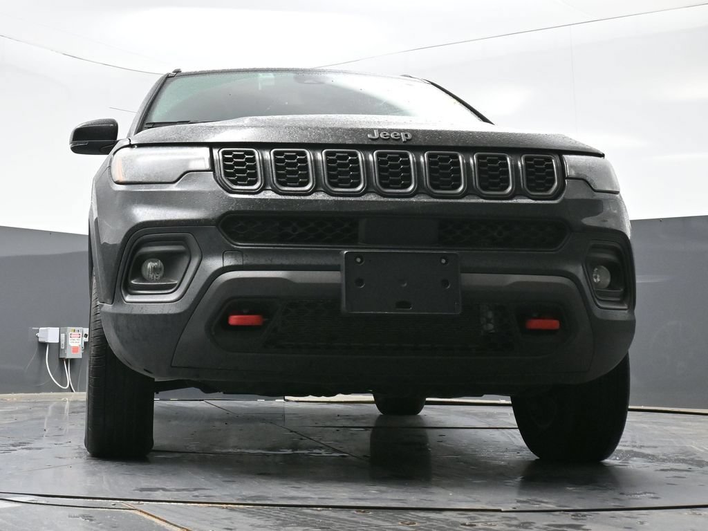 Used 2024 Jeep Compass Trailhawk AWD/4WD image 25