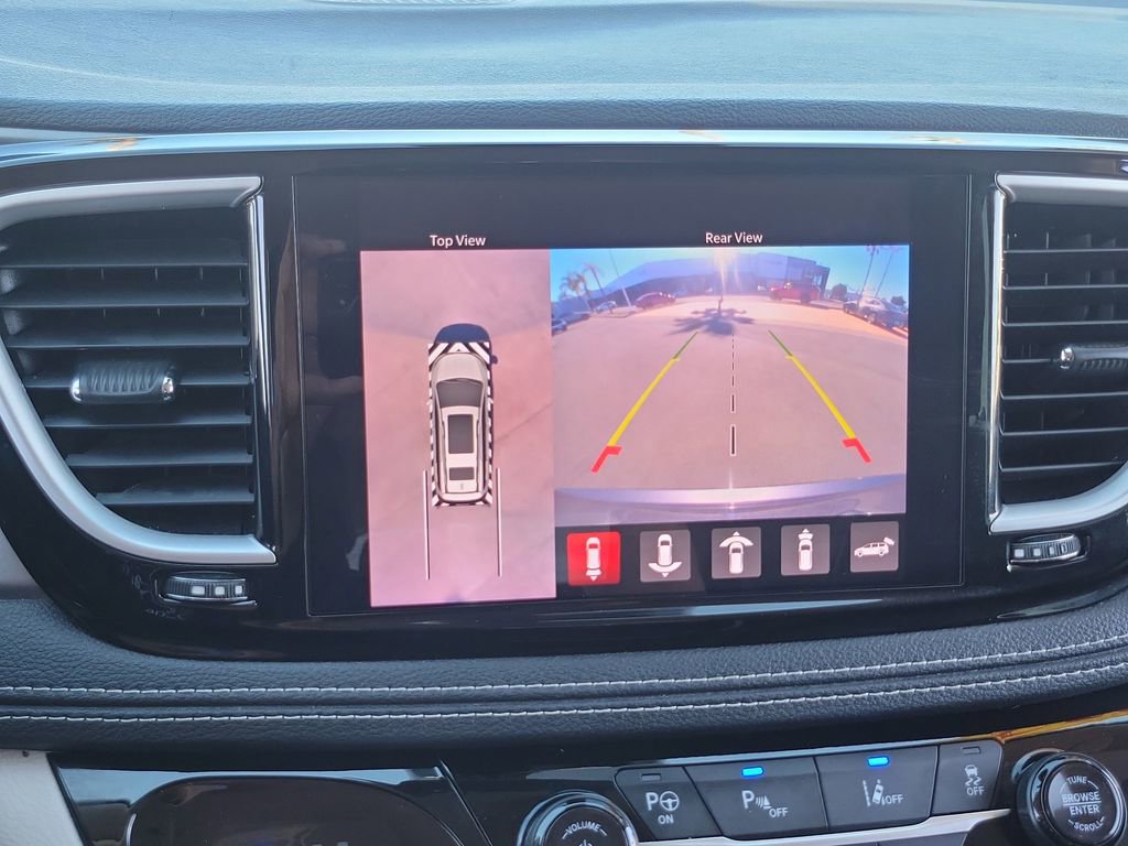 Used 2022 Chrysler Pacifica Touring-L w/ Uconnect Theater Family Group image 9