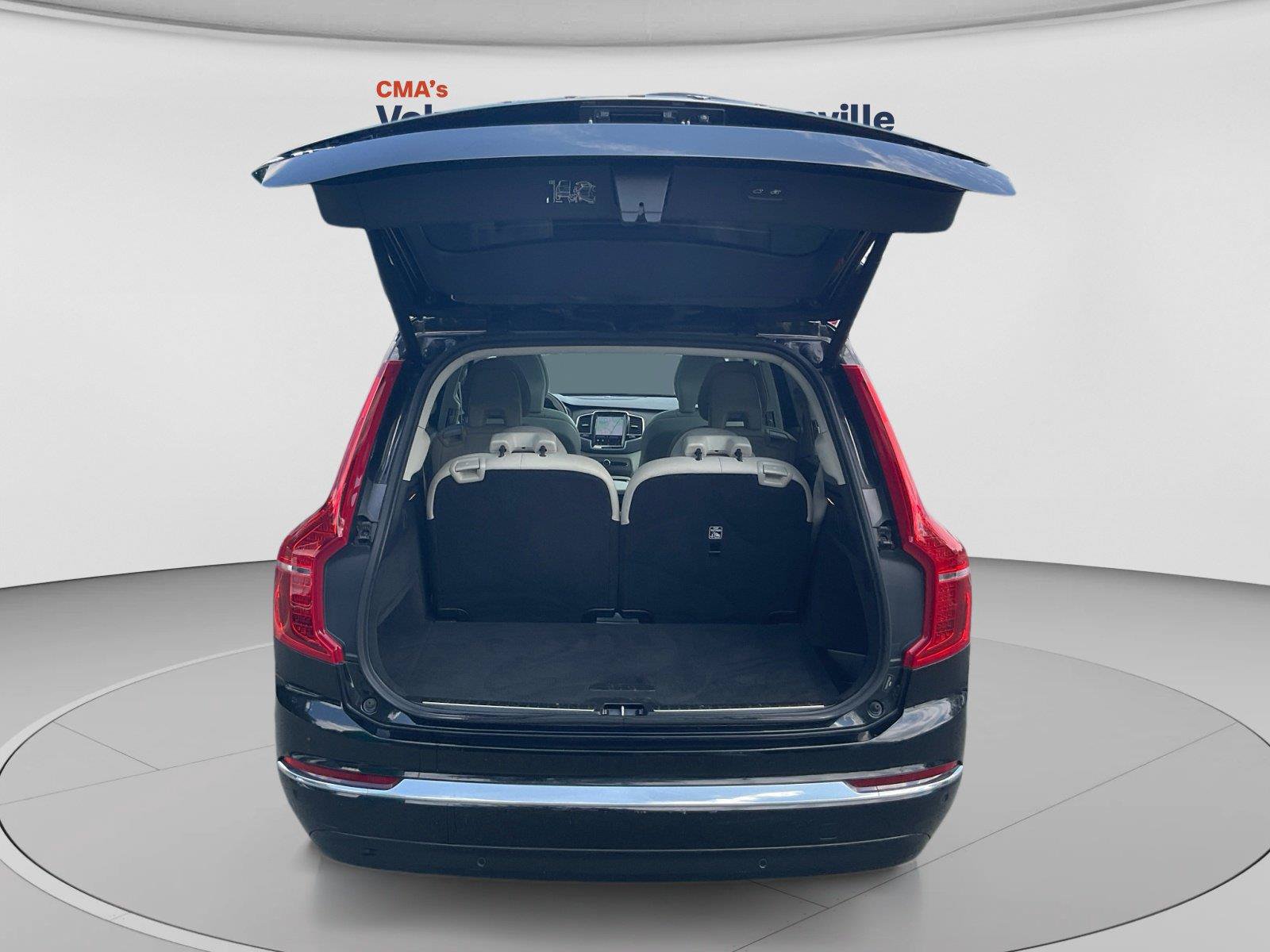 Certified 2023 Volvo XC90 B6 Plus AWD/4WD image 11