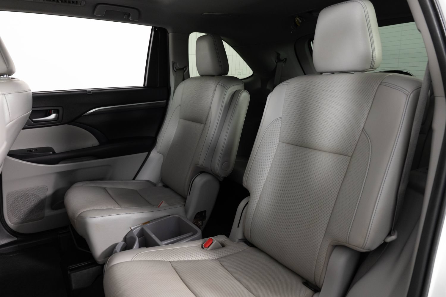 Used 2019 Toyota Highlander Limited Platinum AWD/4WD image 18