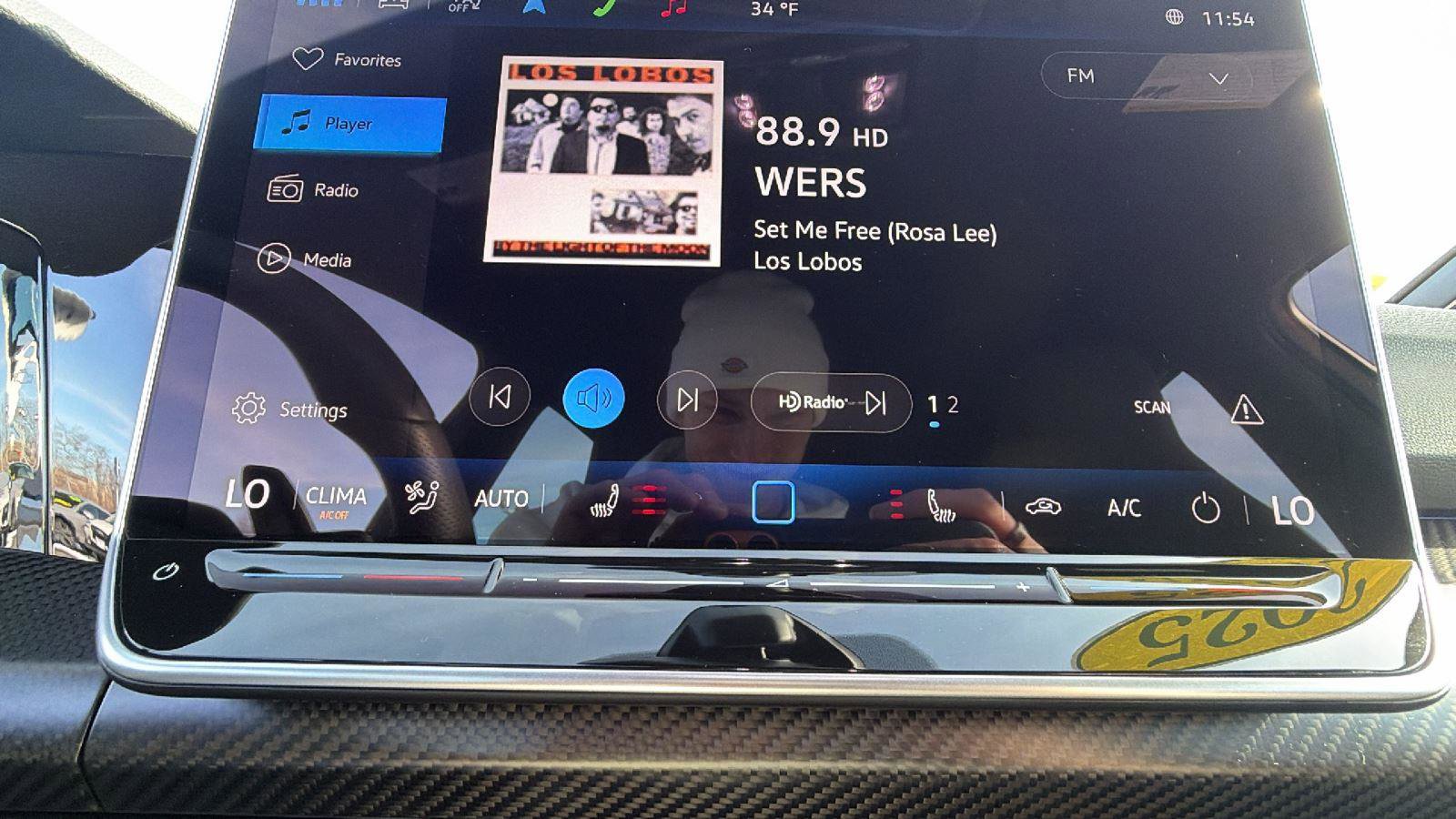 Used 2025 Volkswagen Golf R Black Edition image 14