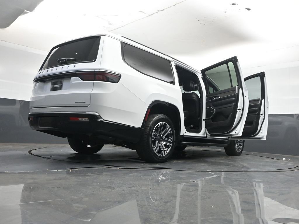 Used 2024 Jeep Wagoneer L Series II w/ Flexible Seating Group image 47