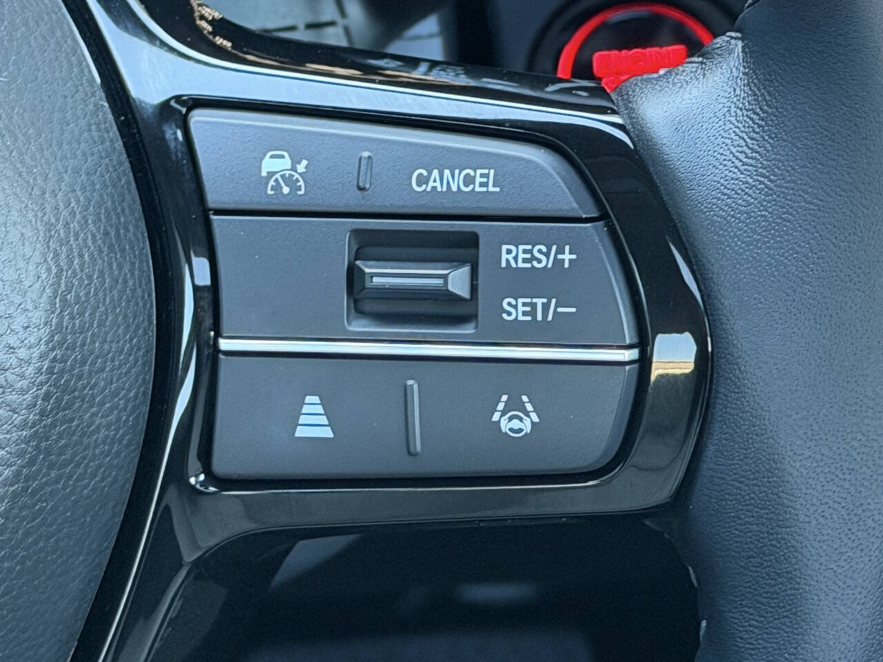 Used 2025 Honda HR-V EX-L image 23
