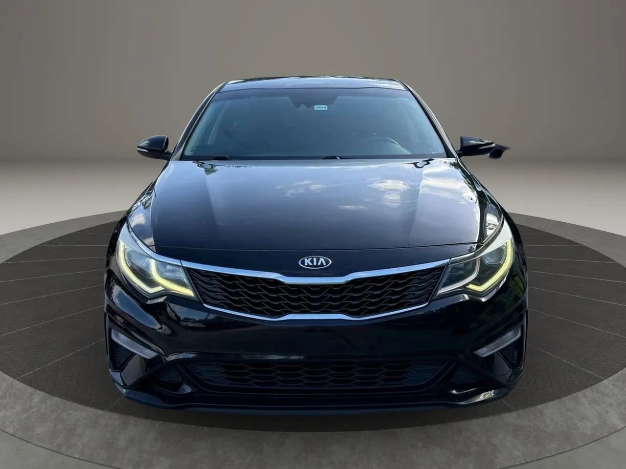 Used 2019 Kia Optima LX w/ LX 17" Wheel Package image 2