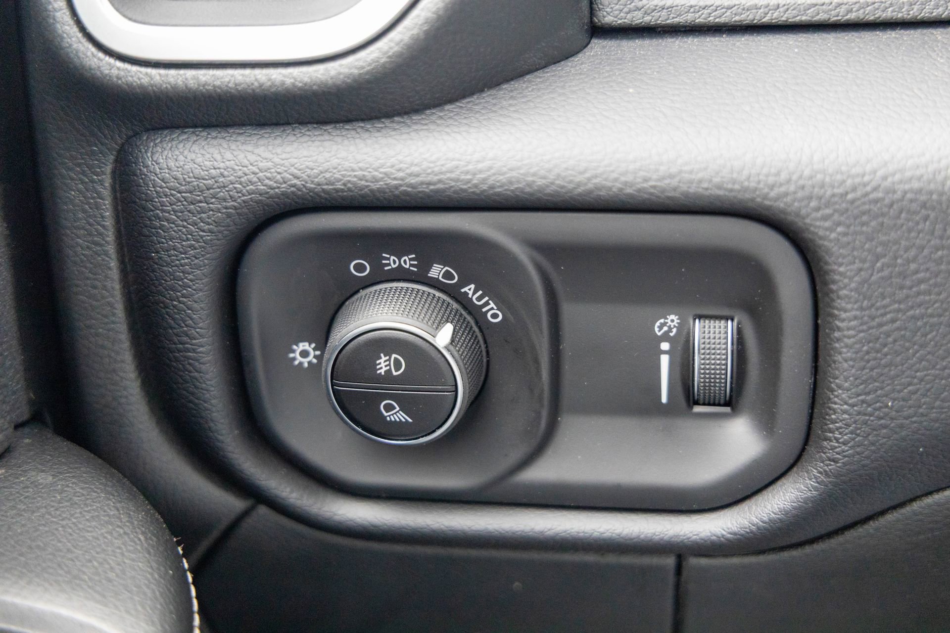 New 2026 RAM 2500 Big Horn AWD/4WD image 28