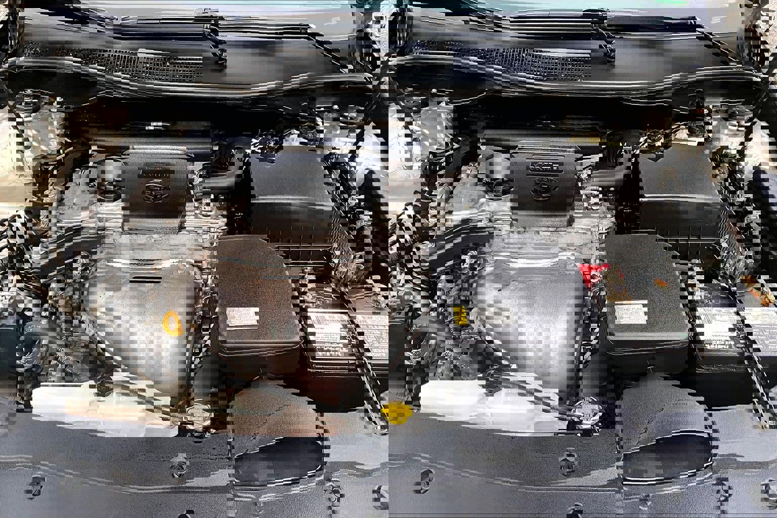 Used 2016 Toyota Camry LE image 10