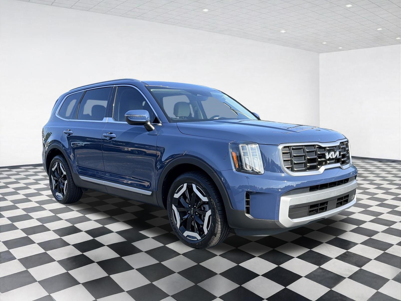 Used 2023 Kia Telluride S w/ S Sunroof Package FWD image 8