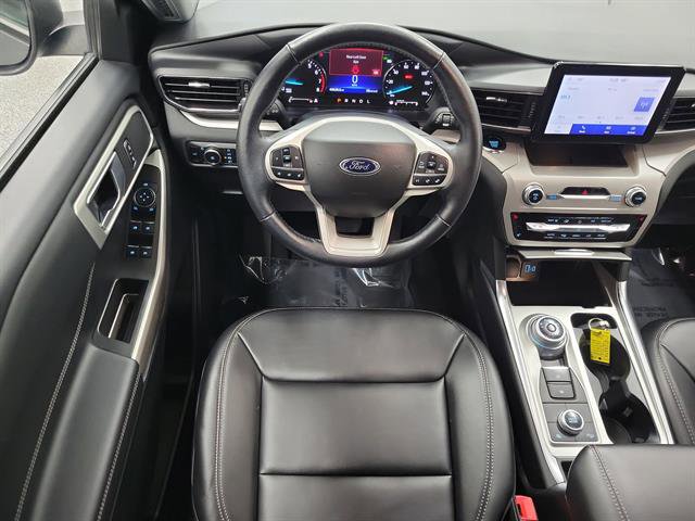 Used 2023 Ford Explorer XLT w/ Equipment Group 202A image 14